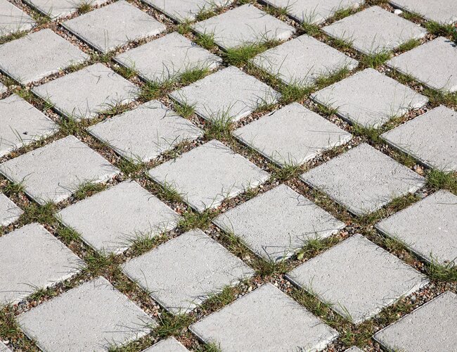 Begrünbare Stellplätze mit wasserdurchlässigem Pflasterbelag
