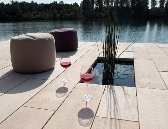 Ambientbild einer Terrasse mit Timber