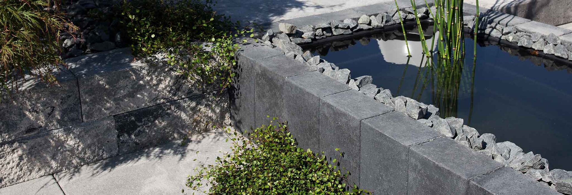 Slider Bild der Gestaltung mit Cubo Palisaden anthrazit